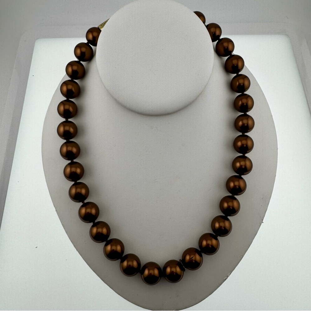 Elegant Brown Glass Beaded Necklace Heavy We’ll Made 9 inch